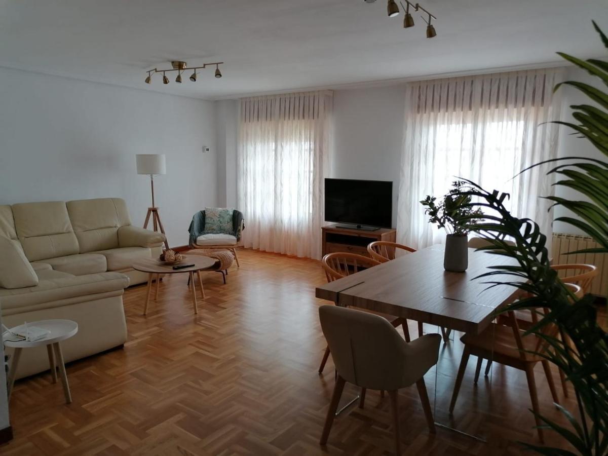 Apartamento Caracas Apartment อัสตอร์กา ภายนอก รูปภาพ